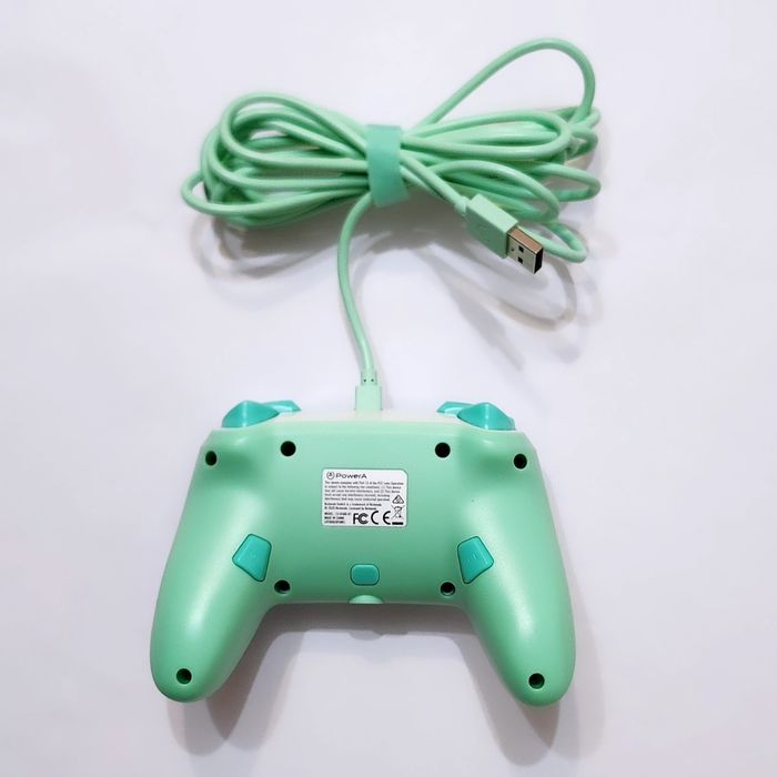 Controller PowerA cu fir Animal Crossing pentru Nintendo Switch