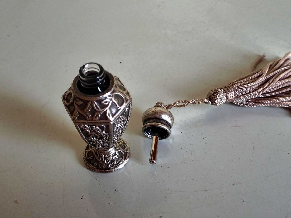 Много Рядко Старо Колекционерско Шише От Парфюм