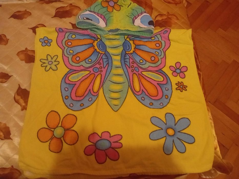 Запазено пончо Пеперуда