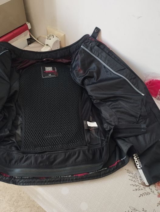 Продам летнюю куртку