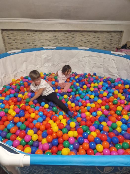 Шарики для бассейна