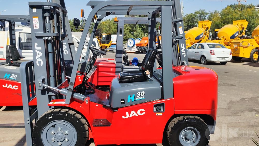 JAC  вилочный пагрушик