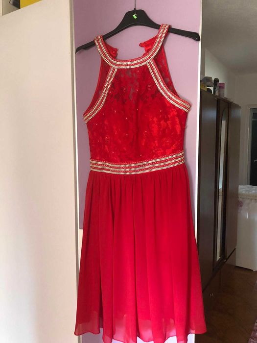 Официална рокля -