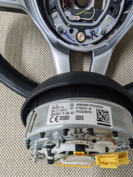 Волан оригинален от Мерцедес  GLE400