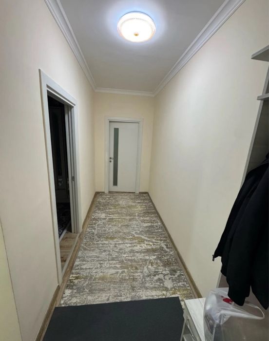 Сергили район  Янги Чоштепа метрони олдида кв сотилади 2 хона