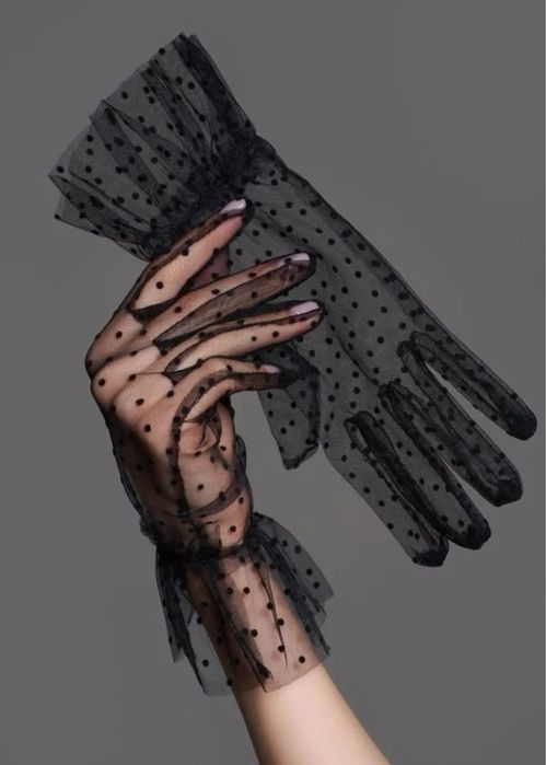 Перчатки в сетку декоративные