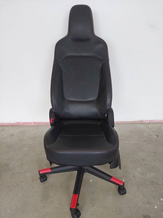 Scaun de birou Dacia Spring