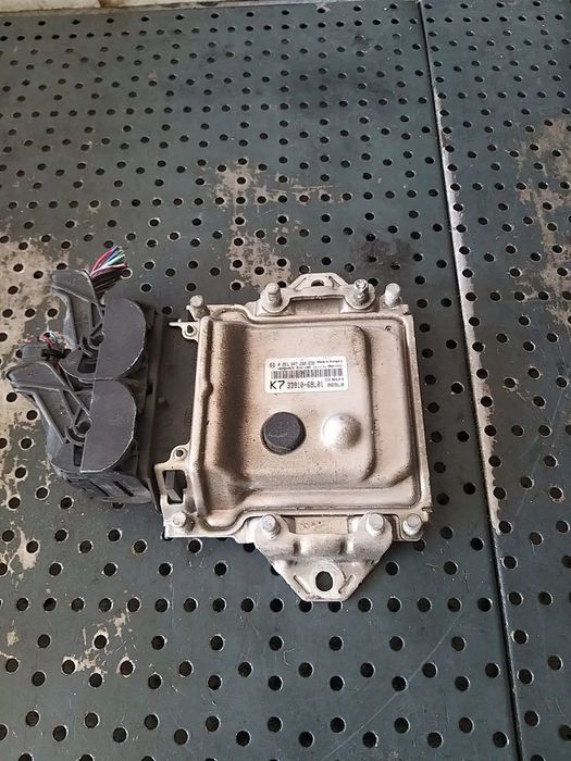 Ecu calculator motor 1.2 b suzuki swift 0261s07288 k73391069l01