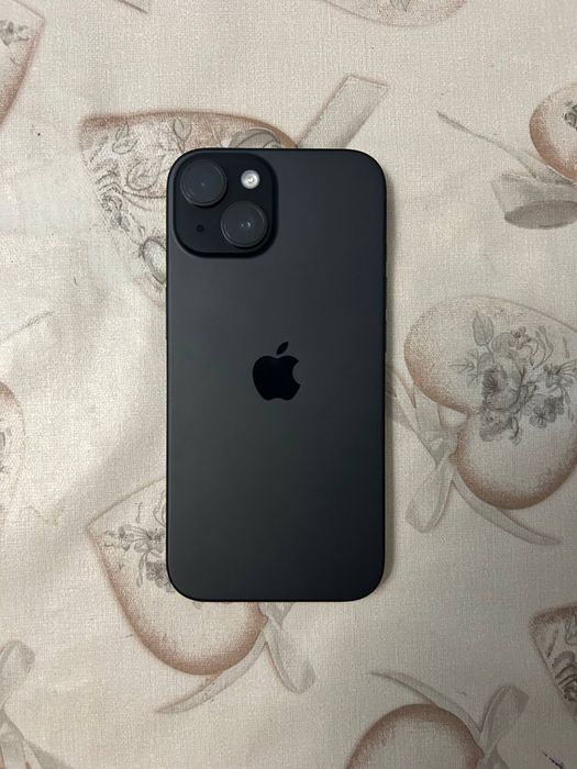 Айфон 15 б/у продается