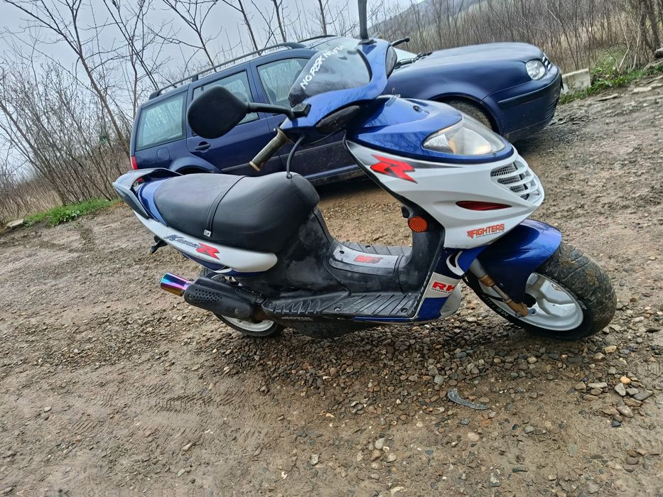 Scuter 49 cm 2t import Germania