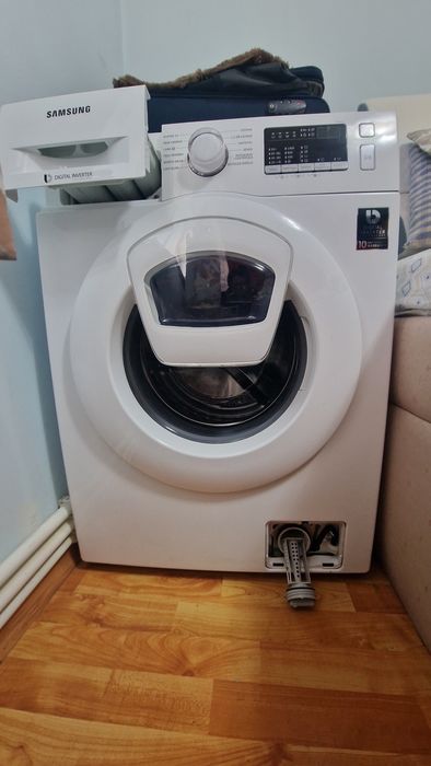 Mașină de spălat rufe Samsung AddWash Inverter – 9 kg