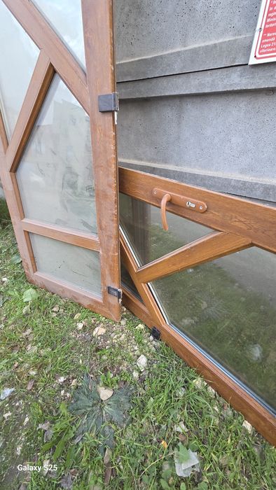 2 usi Intrare termopan  210cm.  83 cm.