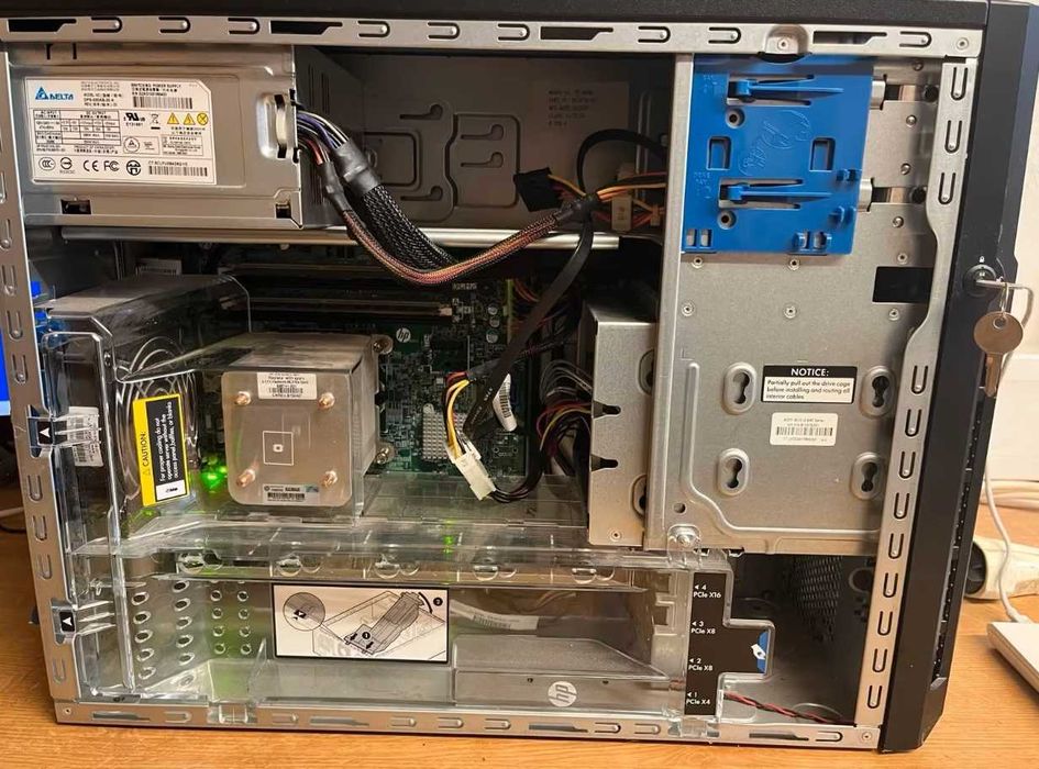 Server Tower HP Proliant ML10v2, Intel Xeon E3-1220 v3, 32GBddr3, Raid