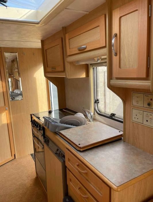 Rulota pentru familie cu 2 copii