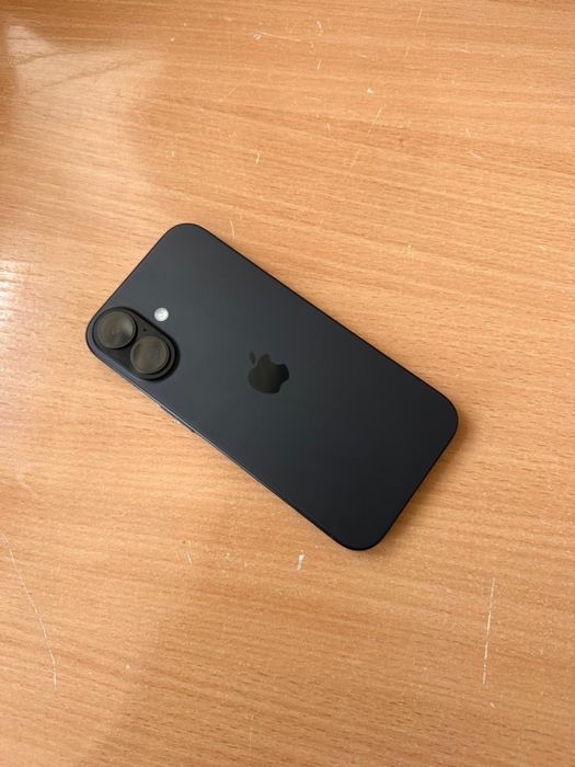 Айфон 16 на 128гб