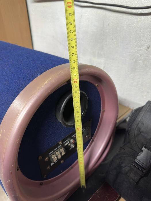 Сабвуфер автомобильный