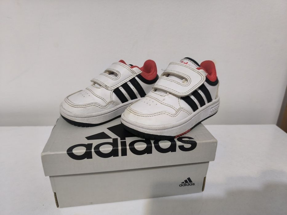 Adidas обувки номер 21