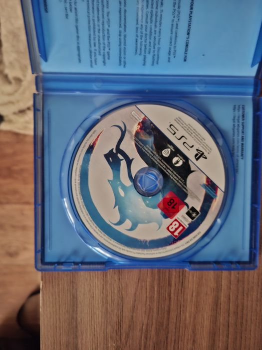 Продаю диск на пс5 Mortal Kombat 1