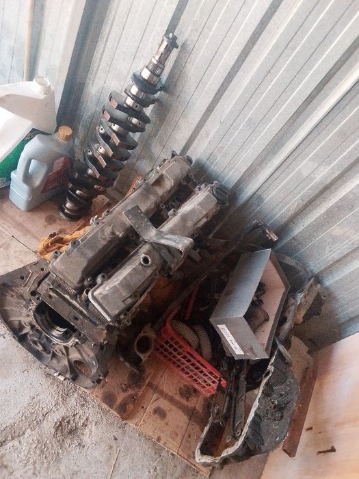 Продам на запчасти мотор 2jz