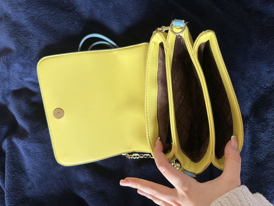 Love moschino чанта