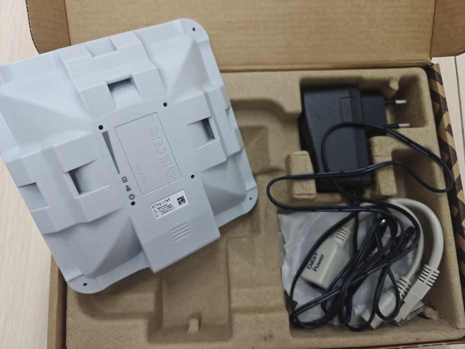 Продам Wi-Fi точка доступа MikroTik SXTsq Lite5