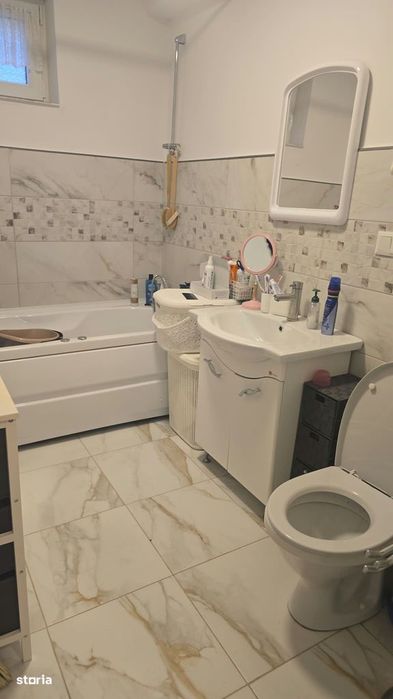 Apartament 3 camere, parter, Solidarității