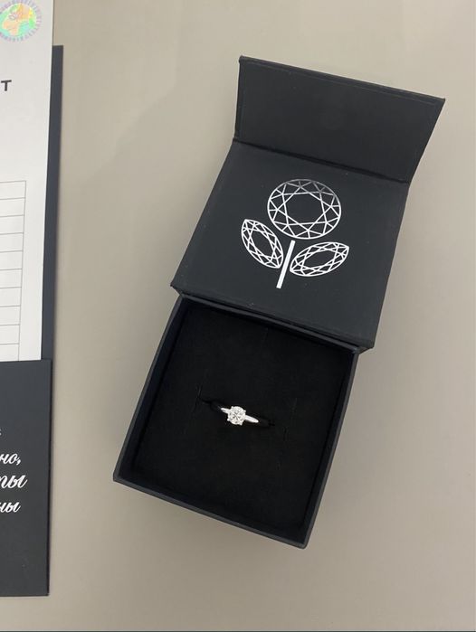 Кольцо эпл 0,52 ct