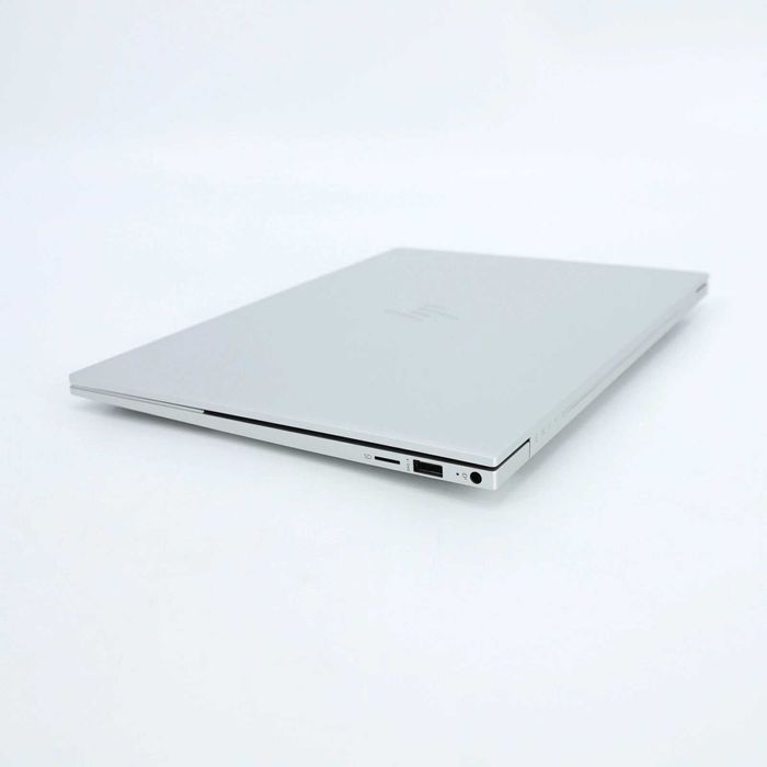 Лаптоп HP 14-eb i7-11370H 16GB 512GB FHD+ 1920x1200