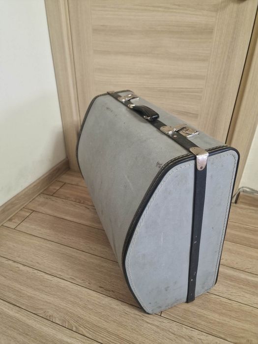 Чешки акордеон DELISIA choral 120 баса