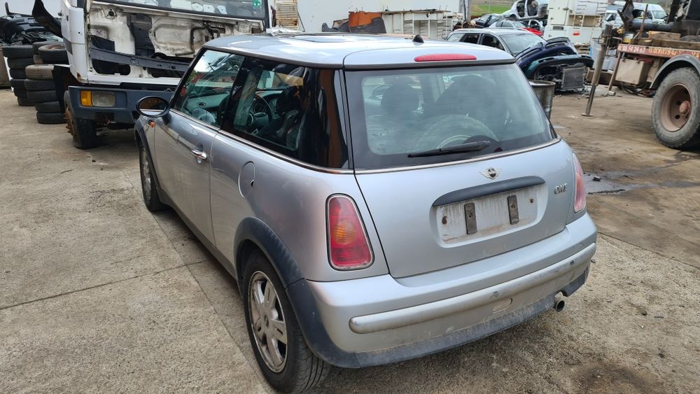 Mini Cooper 1.6 на части