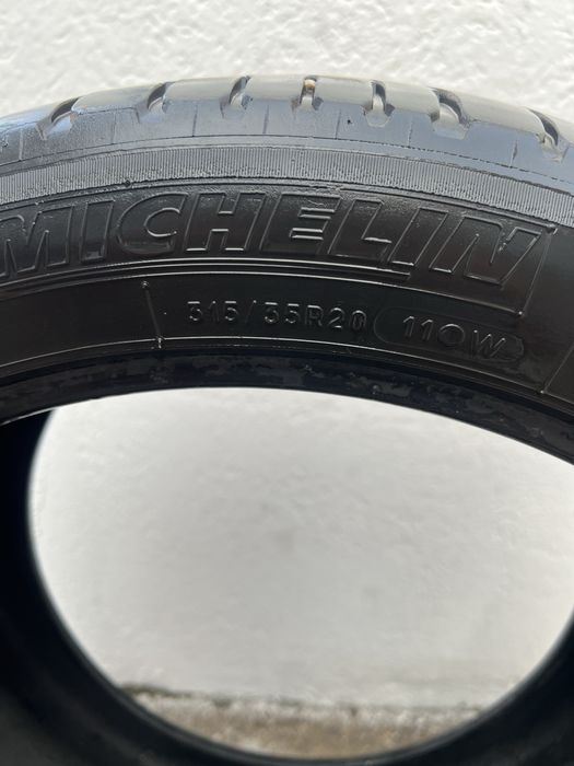 “2 бр зимни гуми Michelin 315/35 R20 – добър