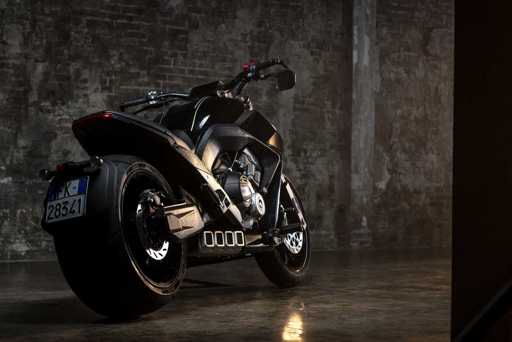 Benda LFC 700 , noua, posibilitate rate - MYMOTO BACAU