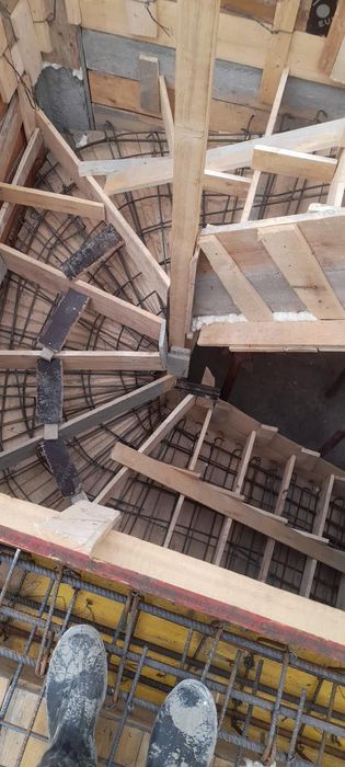 Construim case la roșu sau la cheie la cele mai bune preturi
