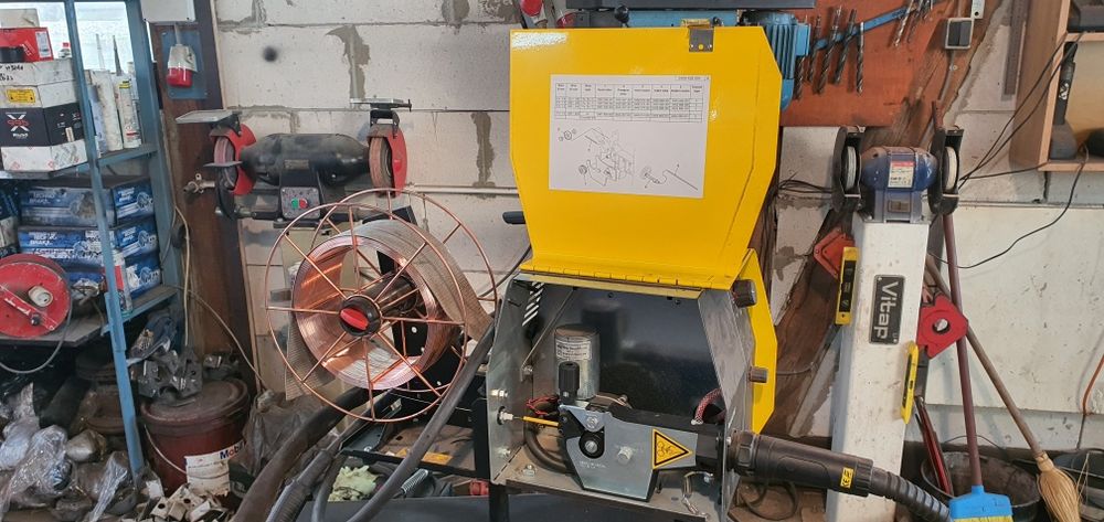 Aparate de sudura ESAB 250-400 amperi