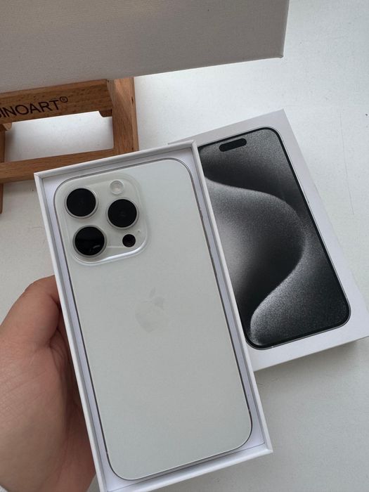 Iphone 15 pro 512 гб с гарантией до марта 2026