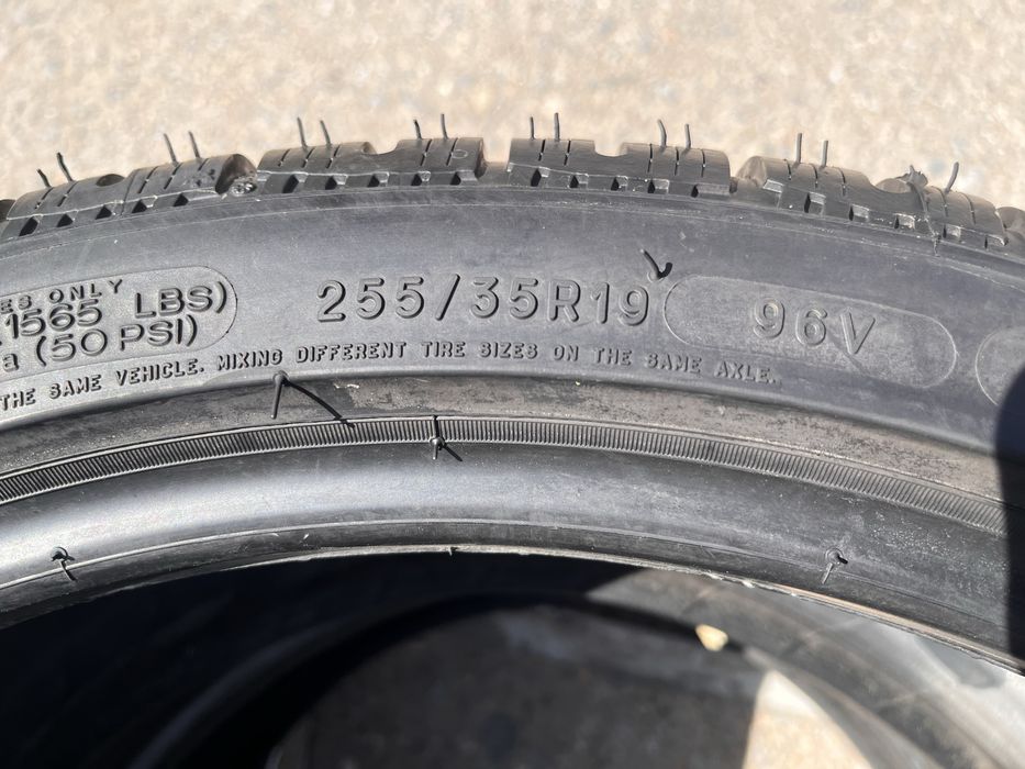 Два баллона Michelin – 255//35//19