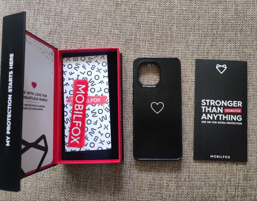 Carcasa si folie securizanta Xiaomi Mi 11 5G - sunt noi
