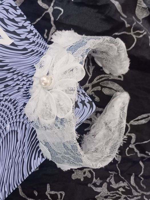 Диадема за коса - различни модели и цветове