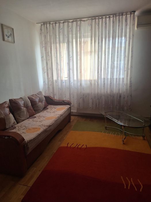 Închiriez apartament 2 camere - ALEEA TRANDAFIRILOR - impecabil