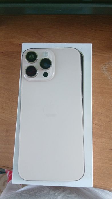 Продам айфон 16 китай