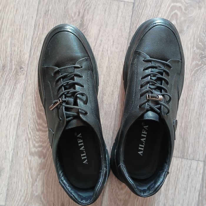 Продам кожаную обувь