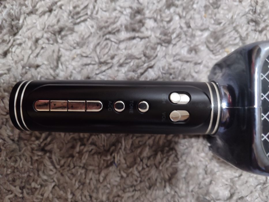 Продам срочно микрофон