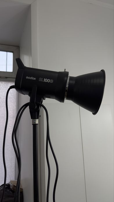 Сдаются места для аренды в салоне