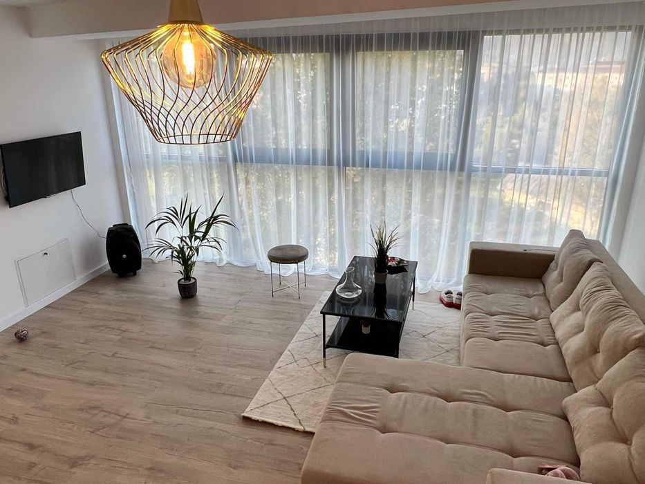 Apartament nou cu 3 camere de inchiriat