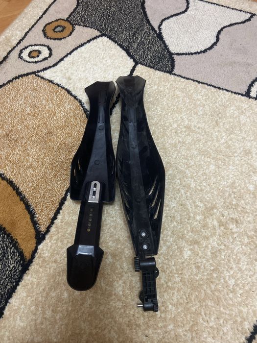 Велосипедные крылья, защищают от дождя и грязи. Состояние хорошее.