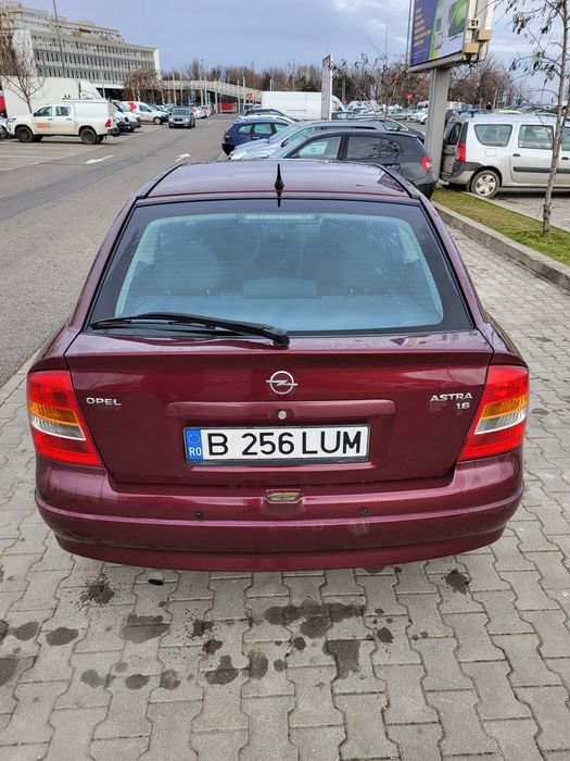 Opel Astra G, an 2003, motor 1.6 8V benzină, cutie automată