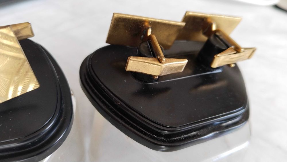 Копчета за ръкавели бутонели