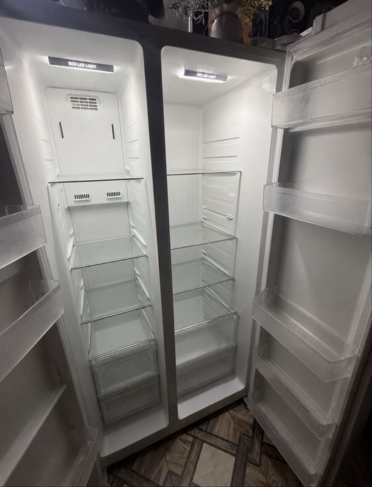Продам холодильник Midea двух двернный