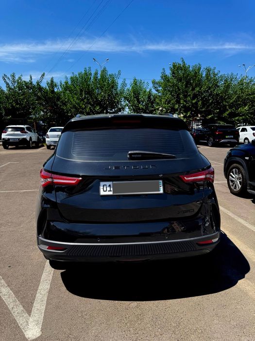 Продается Jetour X50 2025 года