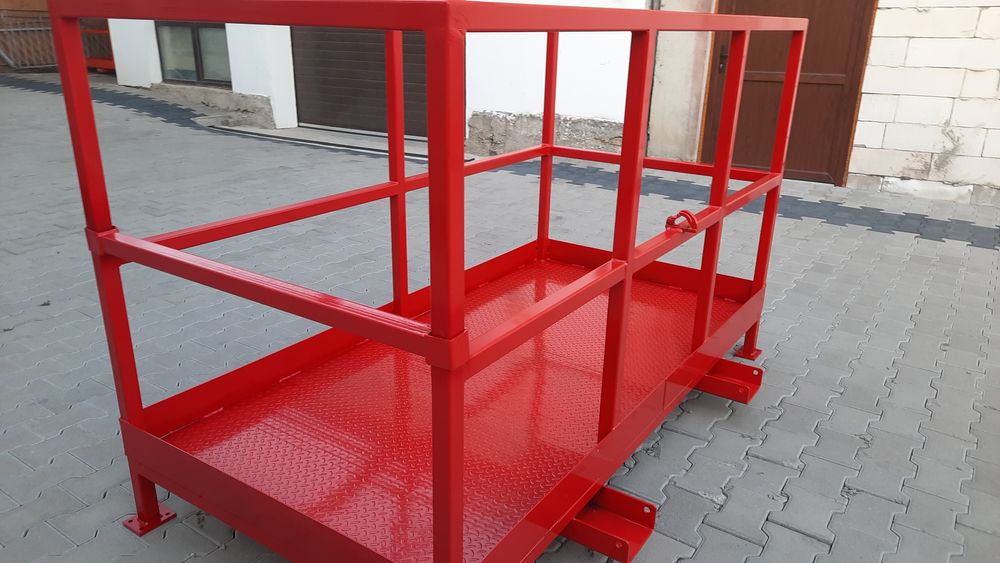 Nacelă  de vânzare